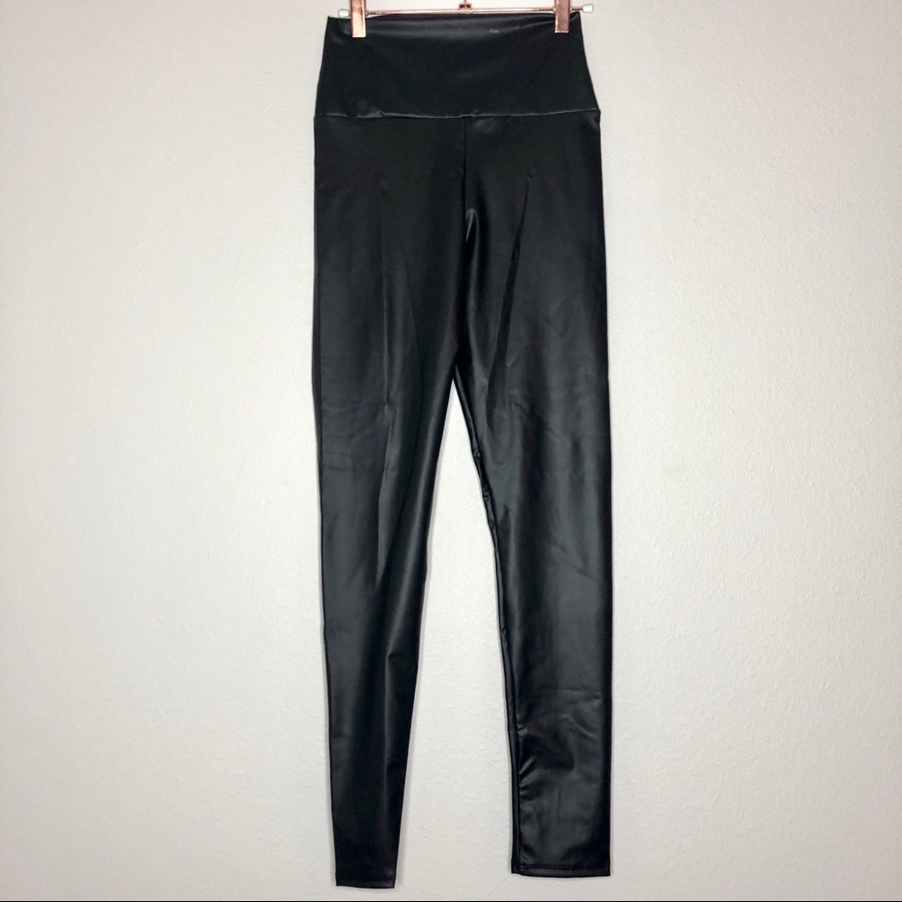 Faux Leather Leggings (Shiny)